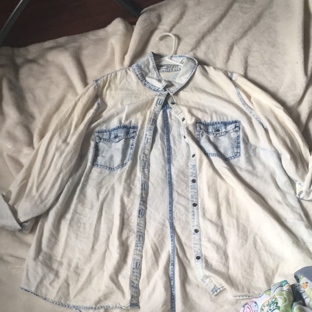 Long sleeve button down shirt.